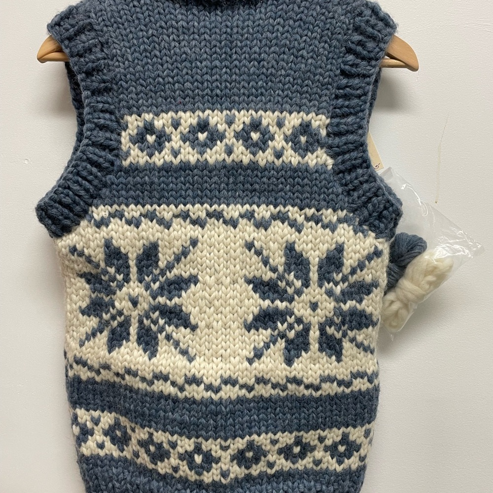 Cowichan Sweater Vest - Picture 3 of 6